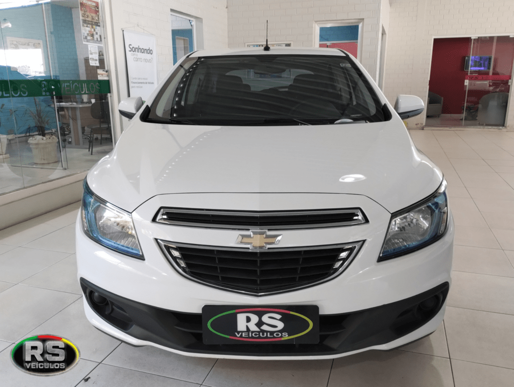 Chevrolet Onix 1.4 Flex 2013 Completo